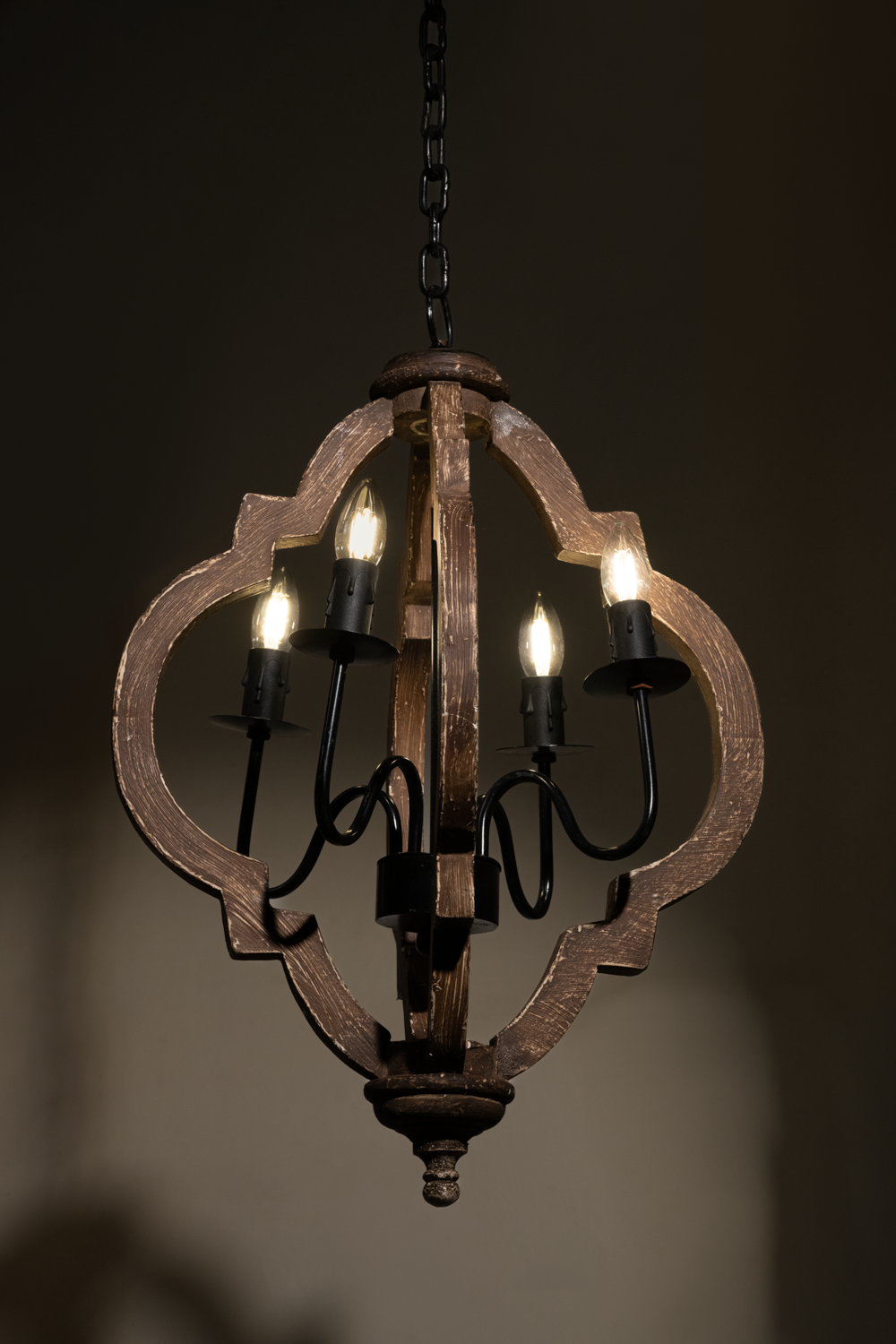 chandliers and Pendants