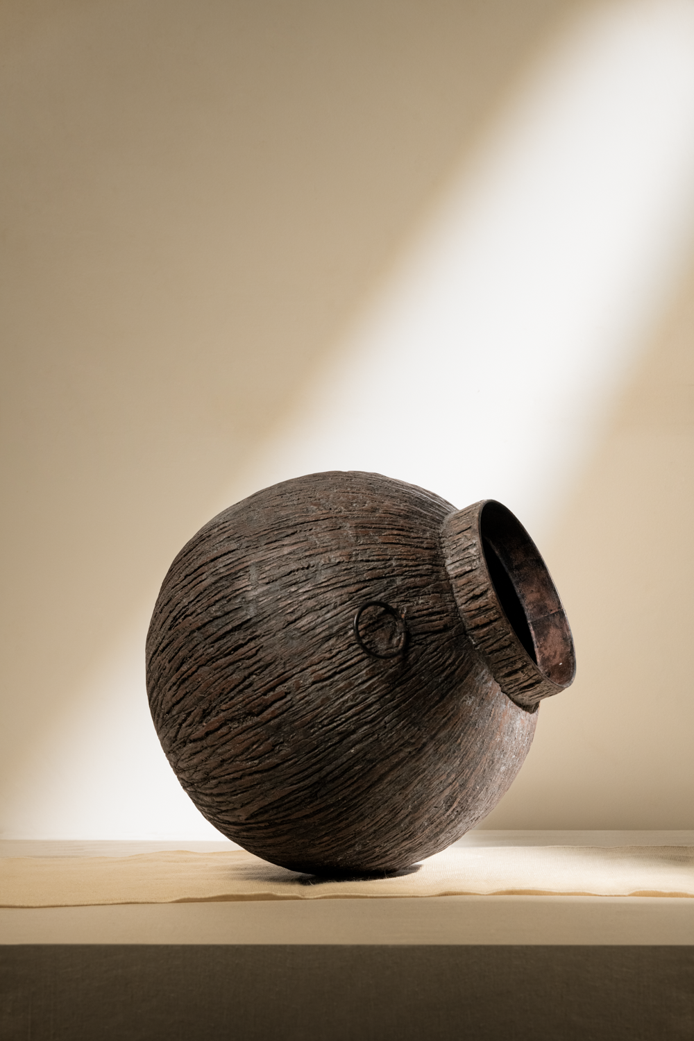 NAGOMI - Iron Finish Pot