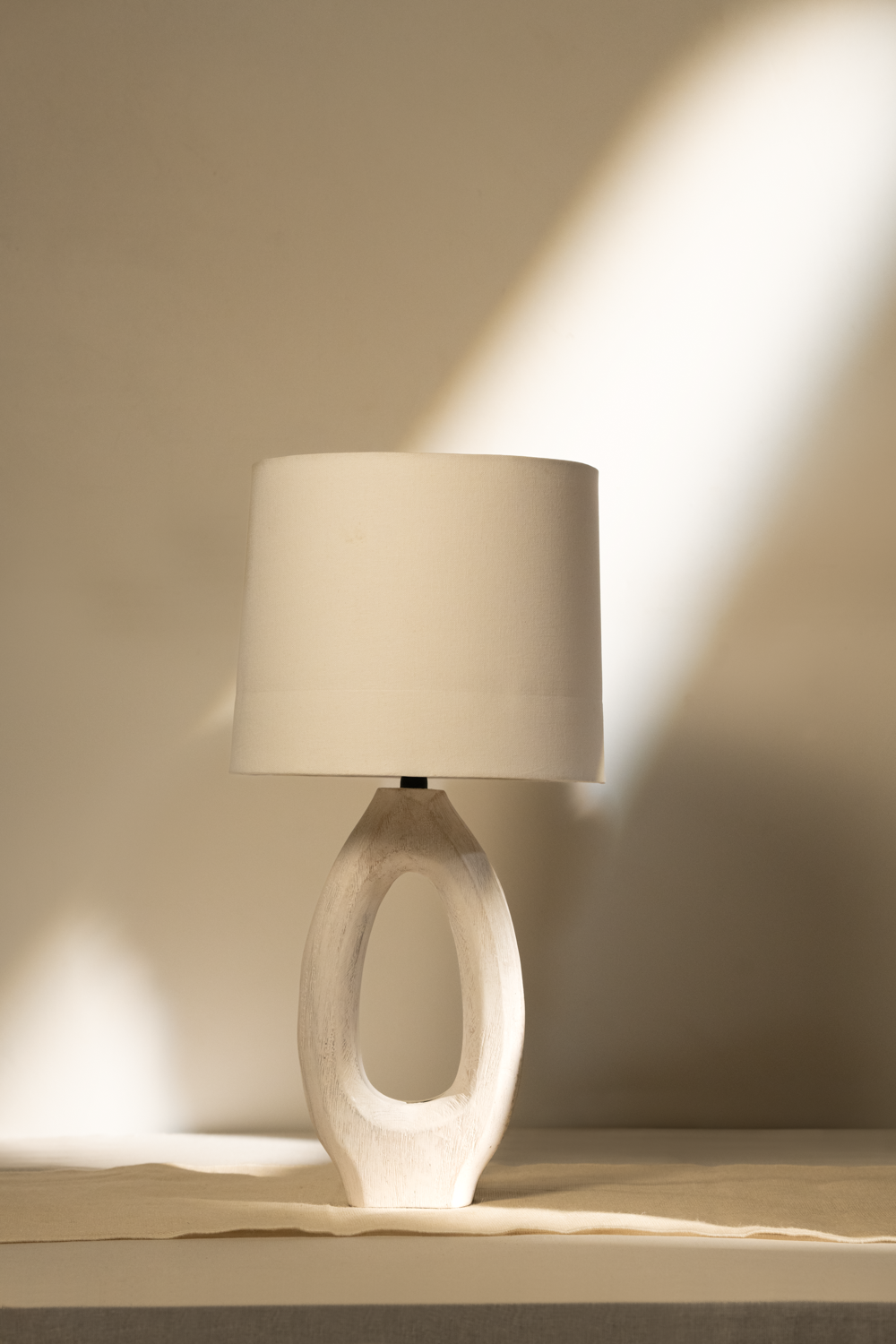 TSUKI – Table Lamp